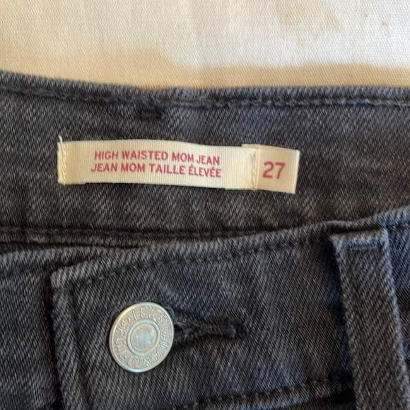 Levi's High Waisted Mom Flash Black Jeans Size 27, 24L  Petite. - Picture 5 of 15